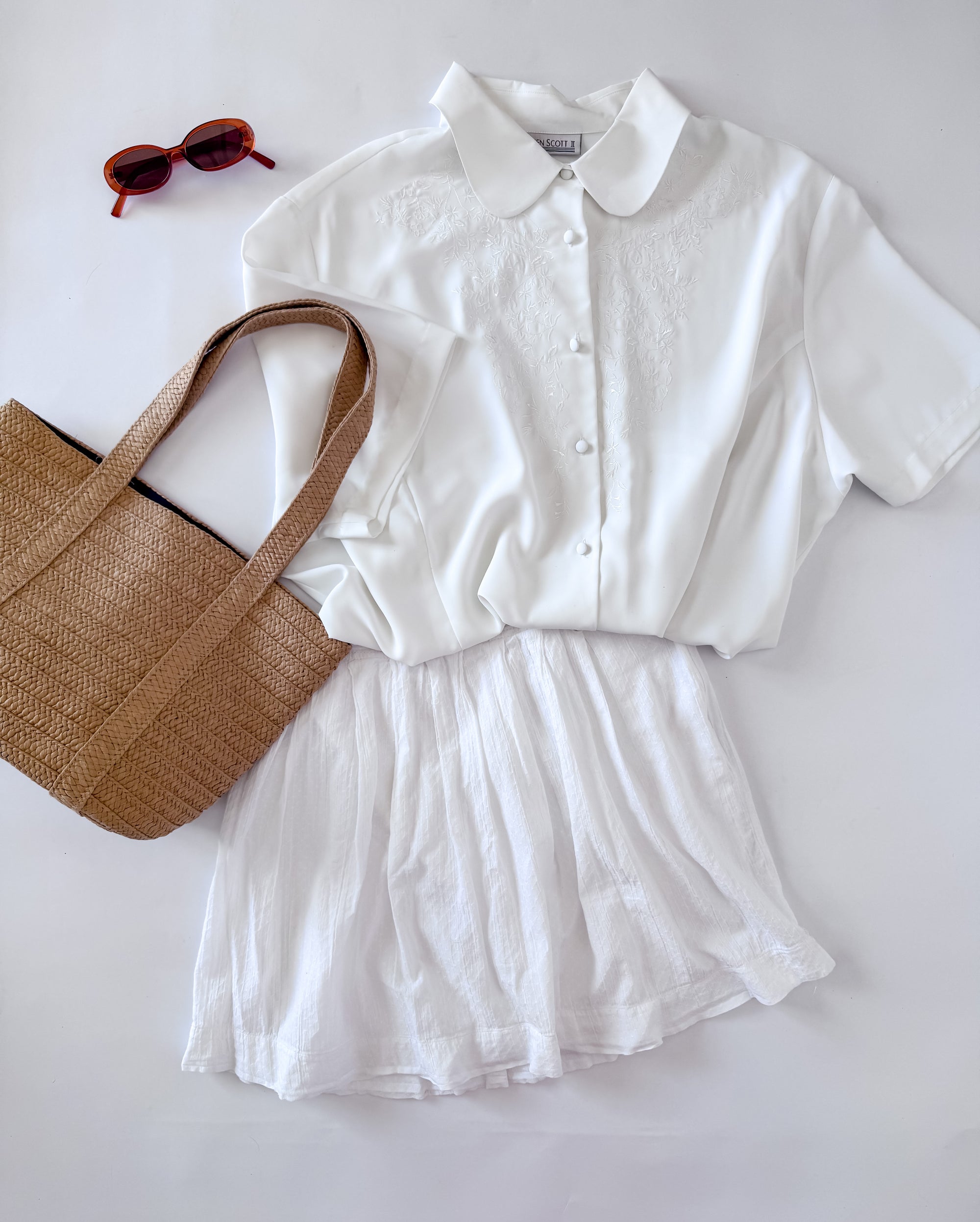 Vintage Ivory Embroidered Floral Blouse | Size 3X