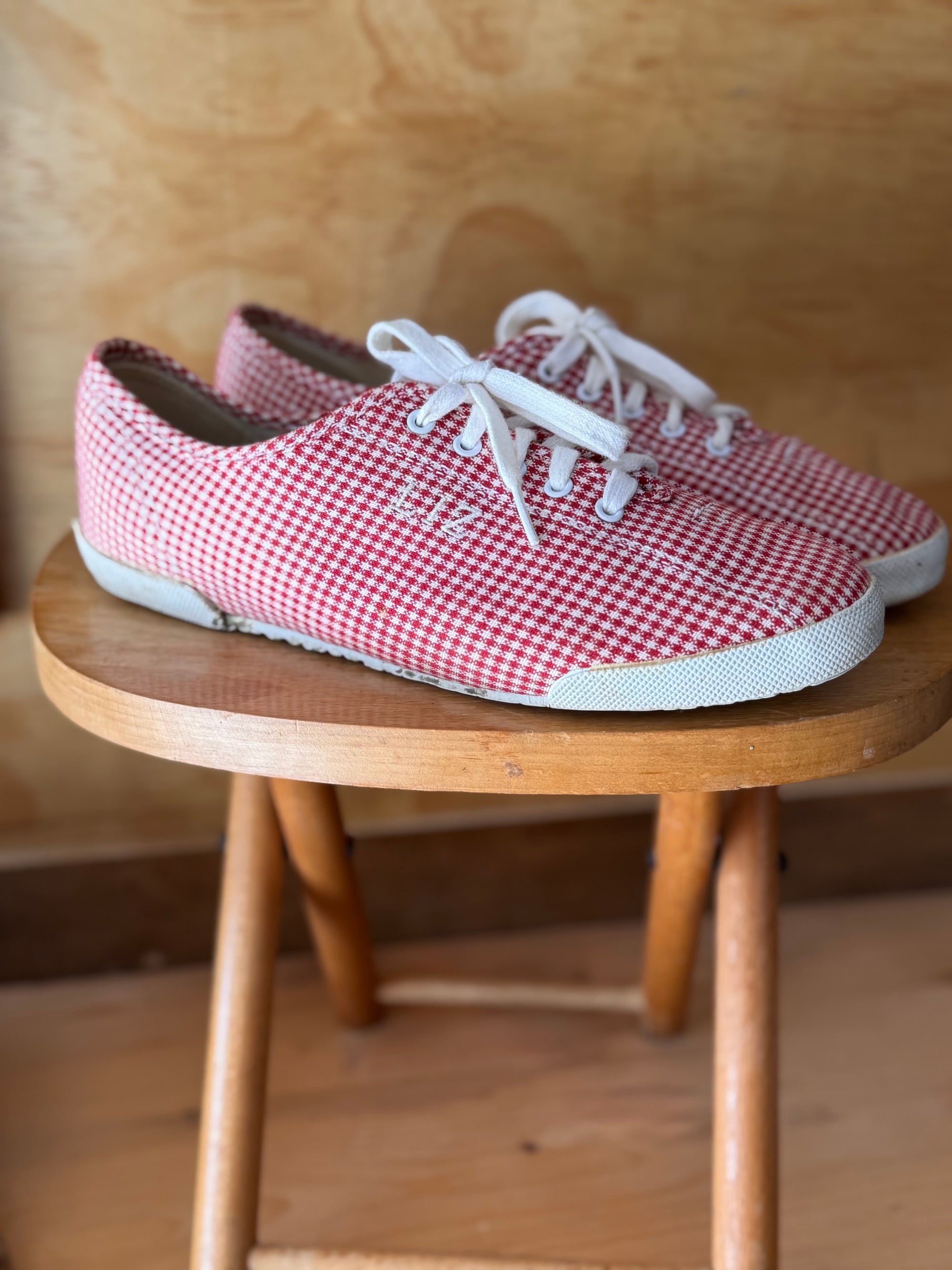 Vintage Red Gingham Shoes | Size 7