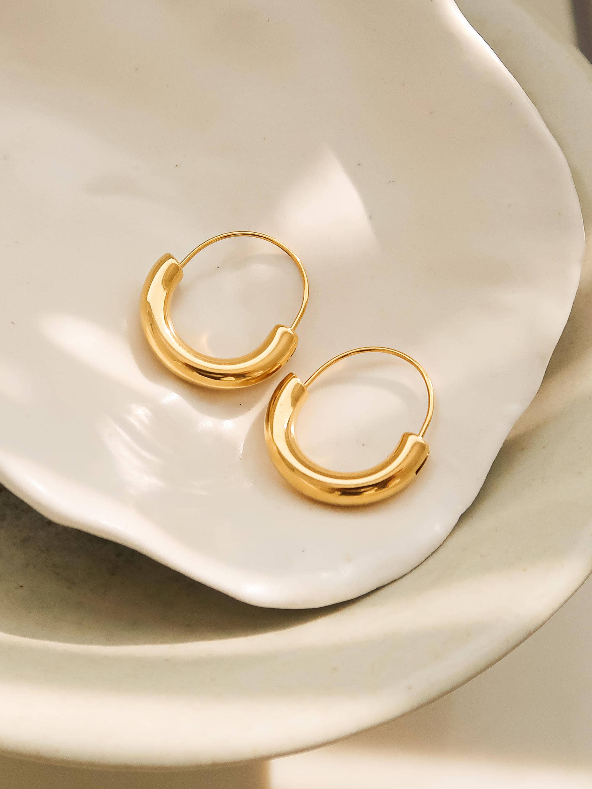 Mackenzie Hoop Earring | 18K Gold-Plated